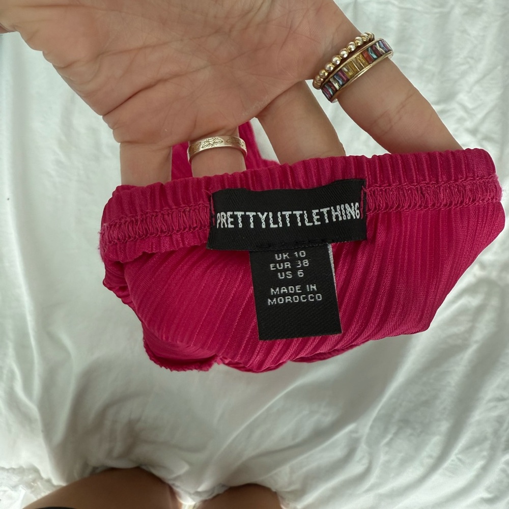 PrettyLittleThing Fuchsia Dress - Picture 3 of 3